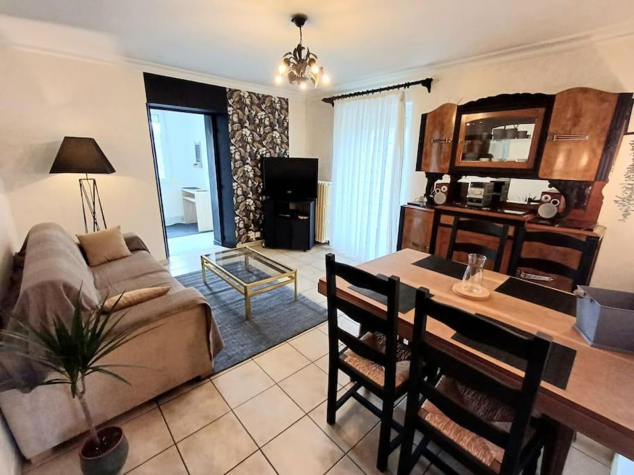 Maison De Village Avec Jardin Torpes  외부 사진